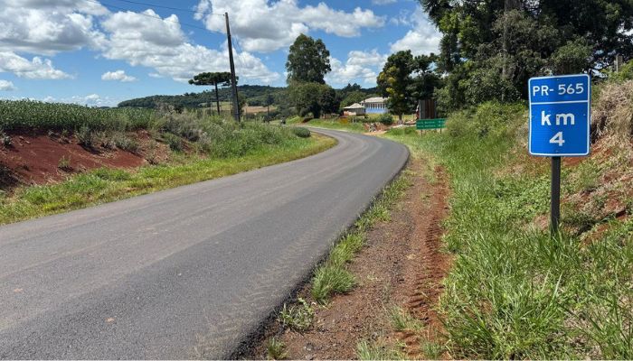  DER/PR recupera pavimento da PR-565 entre Laranjeiras do Sul e Porto Barreiro